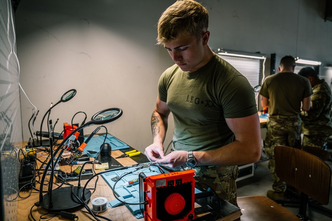 US Army Disbands 600-Soldier Ukraine-Style Drone Unit