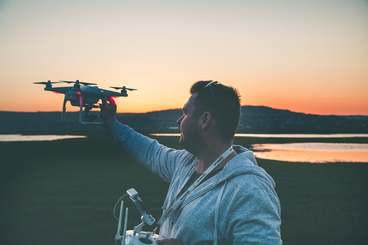 Curso de piloto de drone: governo libera R$ 200 mil no RJ