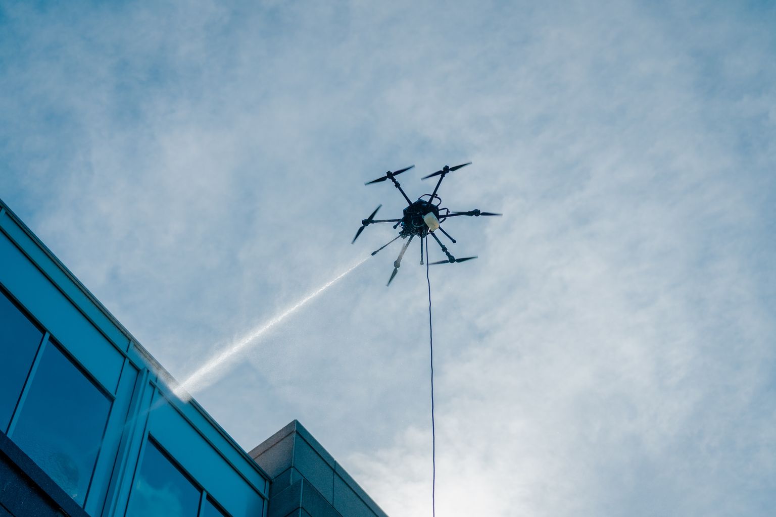 Cleaning Drone Hits Record 280 Feet With New Pulley