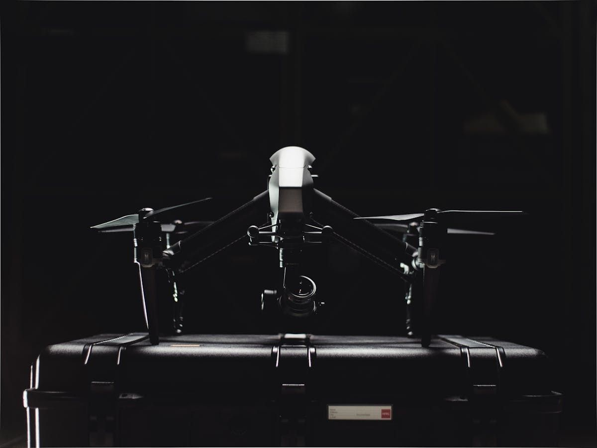 Como viajar com drone no avião: regras e dicas
