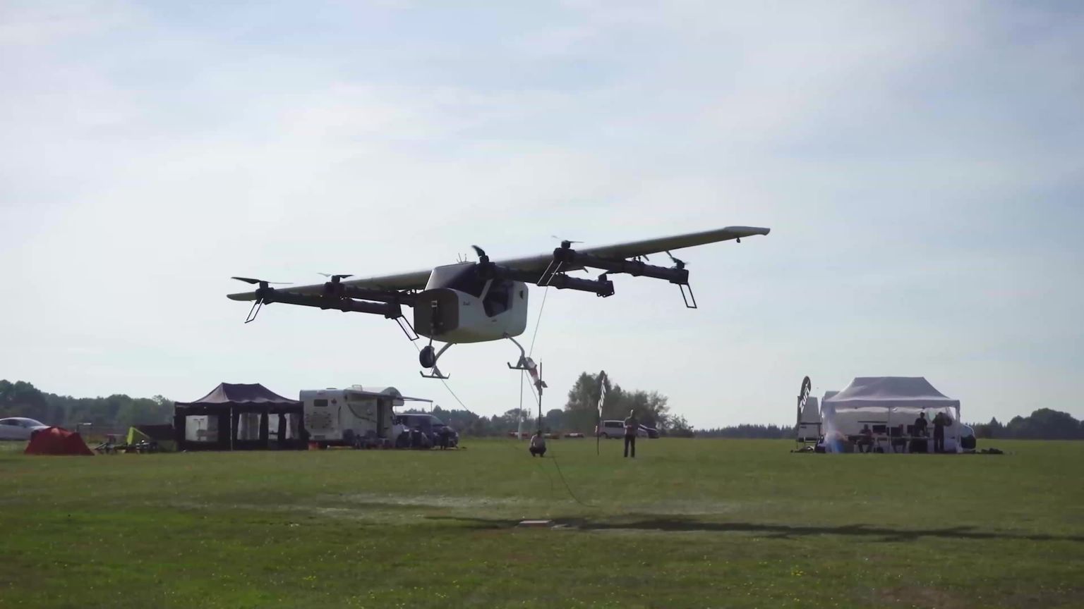 Zuri Unveils Hybrid Cargo VTOL Drone: 679 km Range